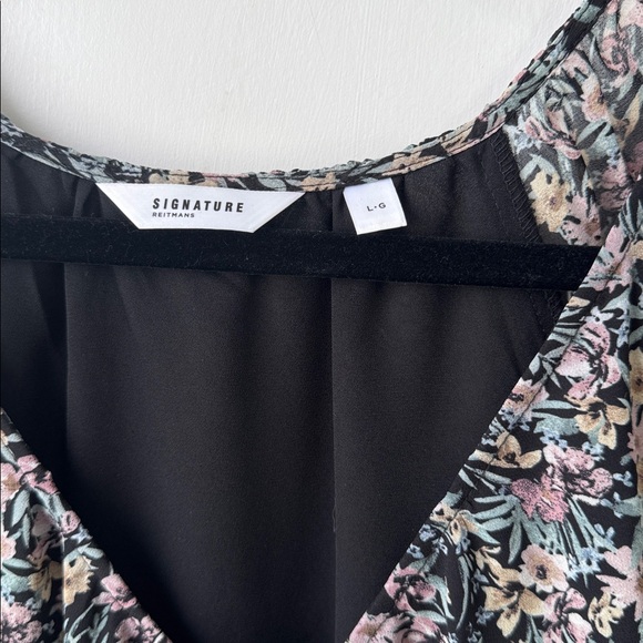 Reitmans Black Floral V Neck Midi Dress - Picture 3 of 6